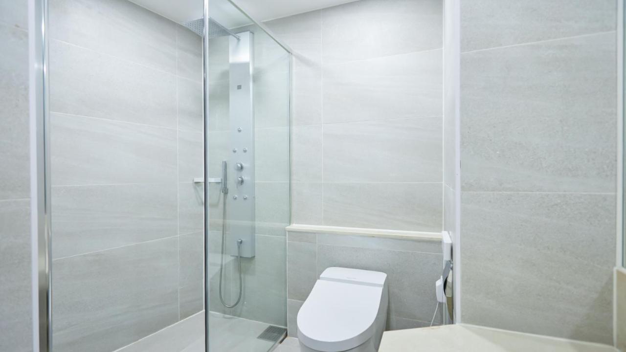 Chuncheon Eston Hotel Bagian luar foto